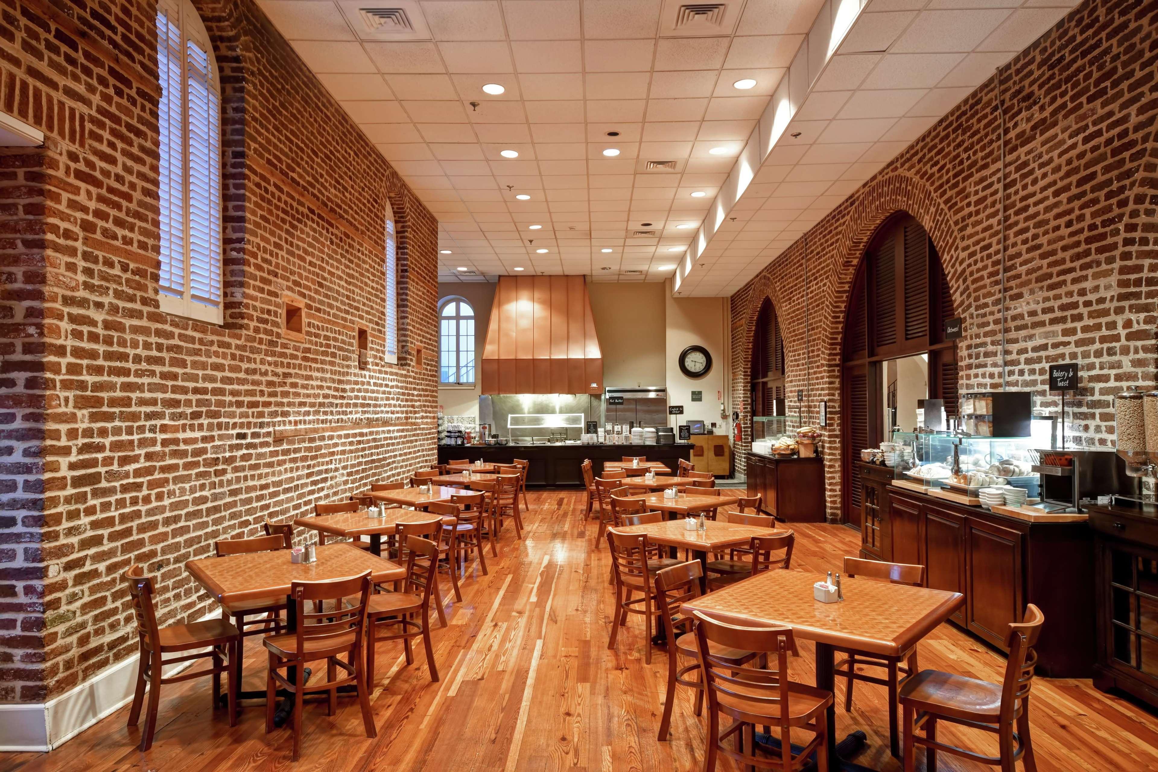 Embassy Suites Charleston - Historic District מראה חיצוני תמונה