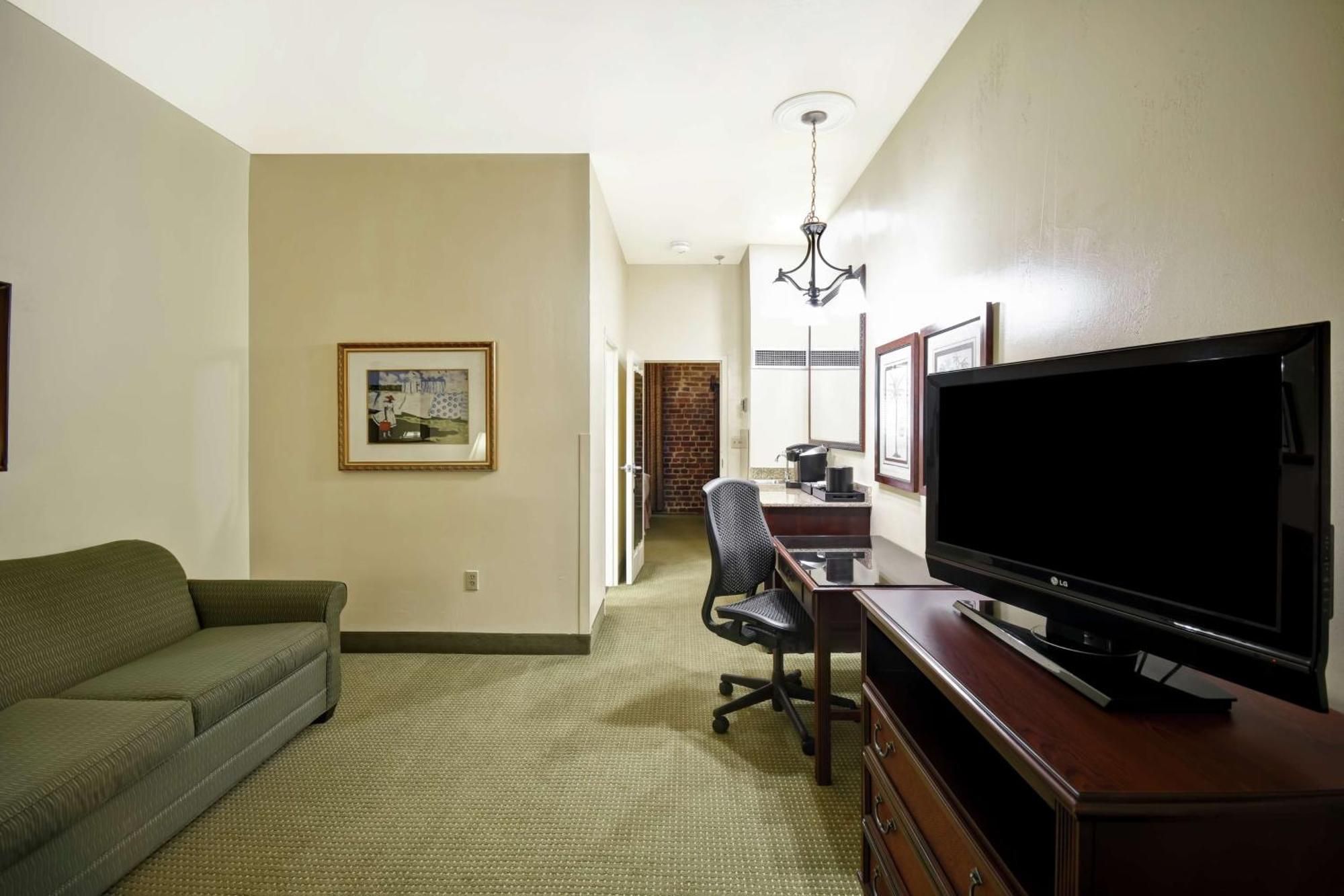 Embassy Suites Charleston - Historic District מראה חיצוני תמונה