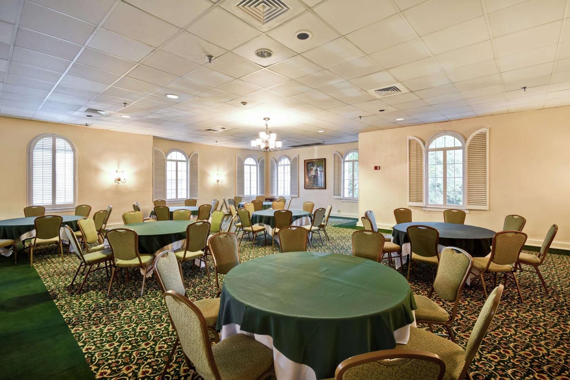 Embassy Suites Charleston - Historic District מראה חיצוני תמונה